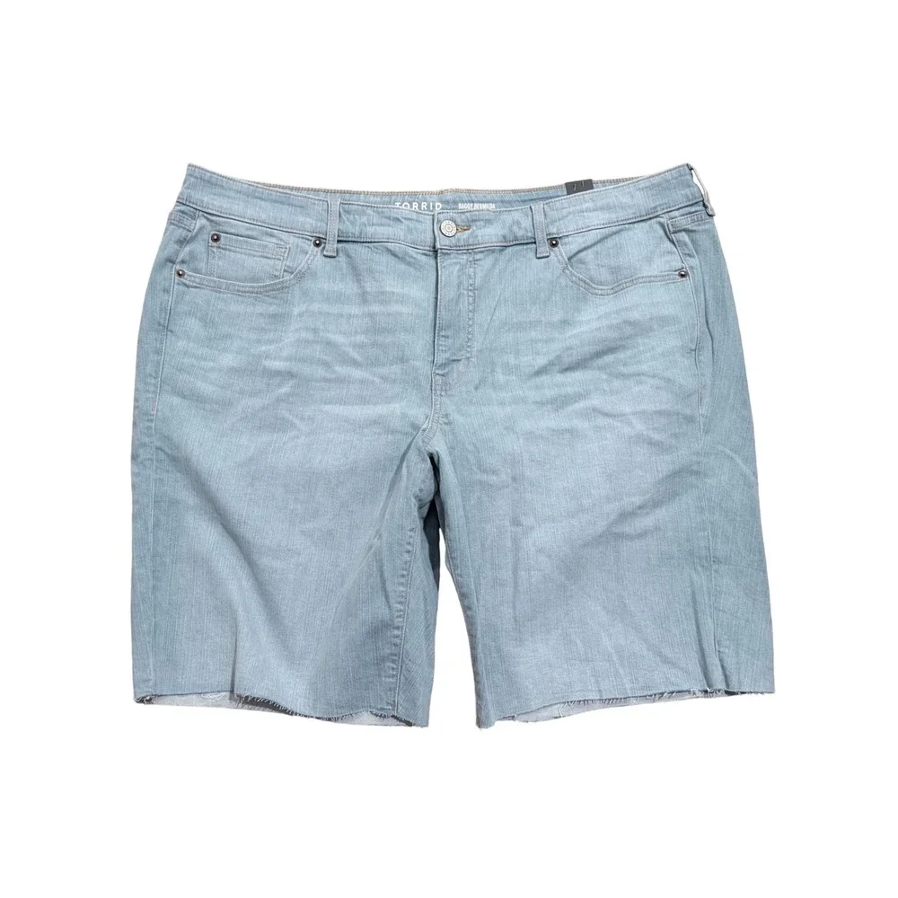 Torrid NEW Baggy Bermuda Shorts Womens 20 Light Wash Vintage Stretch Raw Hem